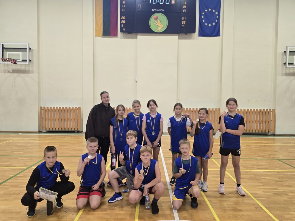 2 vt. Raseinių Ariogalos gimnazijos komanda
