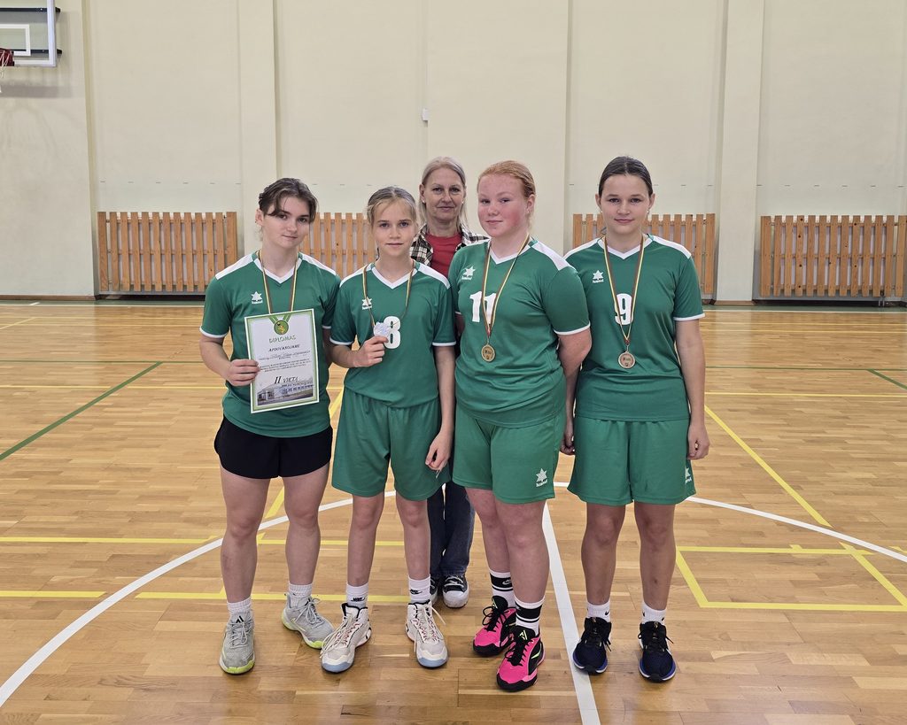 Raseinių Viktoro Petkaus merginų krepšinio 3x3 komanda